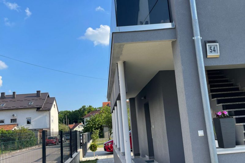 Kuća s dva stana Sesvete
